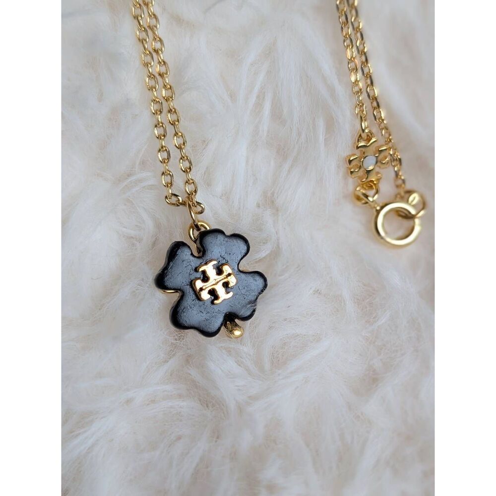 TORY BURCH Black Double T Resin Clover Gold Chain Necklace - Picture 2 of 3